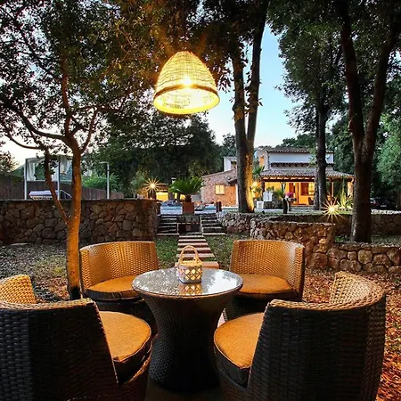 펜션 Spektakulaere Neu Renovierte In By Interhome