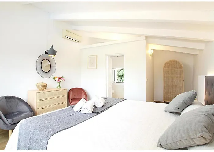 Spektakulaere Neu Renovierte In By Interhome