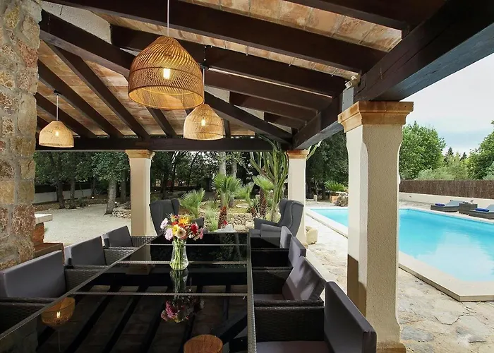 Spektakulaere Neu Renovierte In By Interhome Hébergement de vacances *